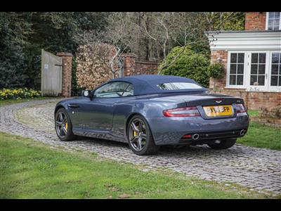 Aston Martin+DB9